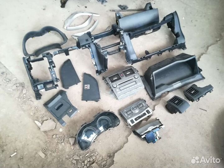 Панель приборов по частям Toyota Corolla E150