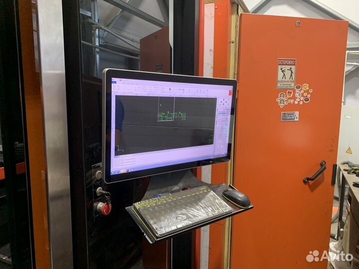 Лазерный станок с чпу по металлу бу DNE Laser