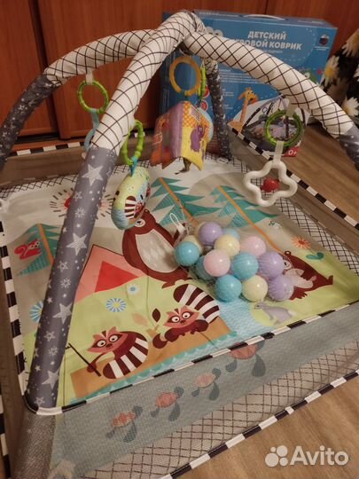 Развивающий коврик новый