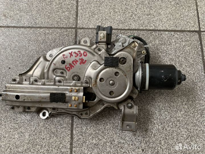 Механизм открывания багажника Lexus RX330