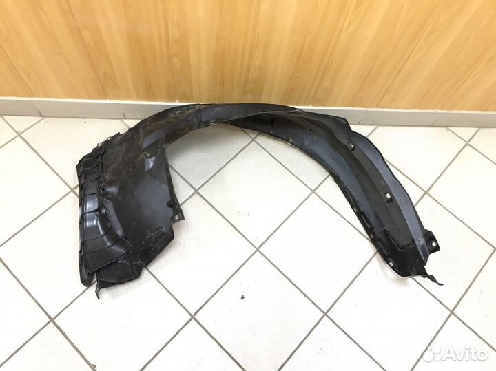 Подкрылок передний правый toyota tundra 2007-2013