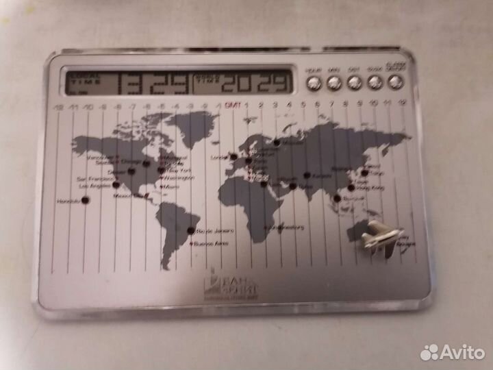 Часы электронные настольные