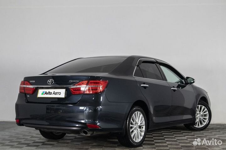 Toyota Camry 2.5 AT, 2015, 130 000 км