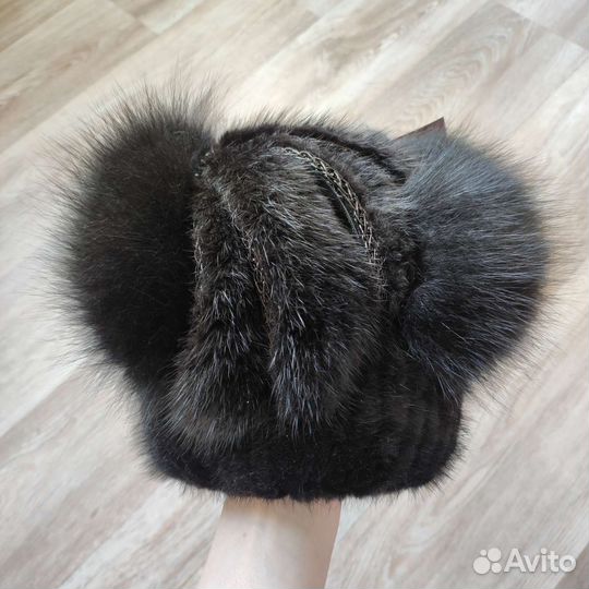 Шапка женская вязаная меховая (новая)