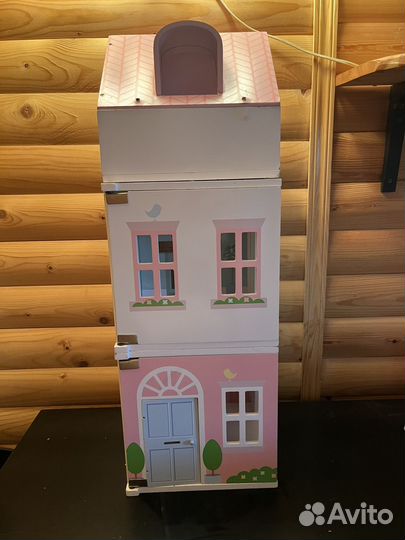 Детский деревянный домик