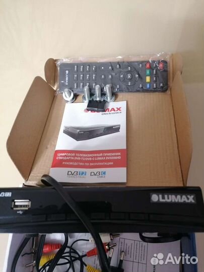 Приставка для телевизора новая