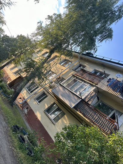 Комната 11 м² в 5-к., 1/3 эт.