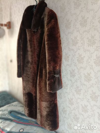 Шуба мутоновая с норкой 48 р