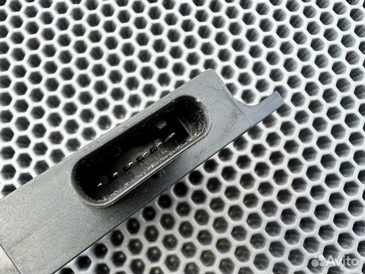 Блок управления двигателем передний Porsche Macan