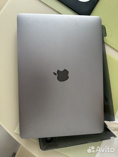 Apple MacBook Pro 13 2019