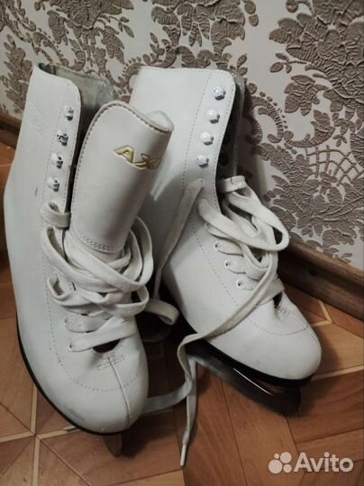 Коньки фигурные