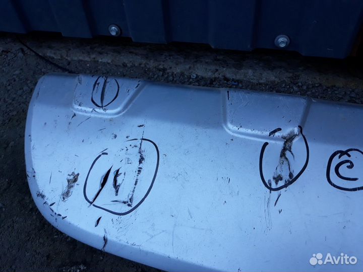 Opel Mokka накладка бампера заднего