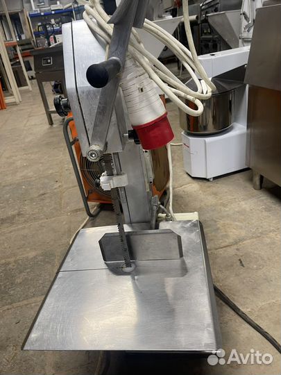 Пила ленточная