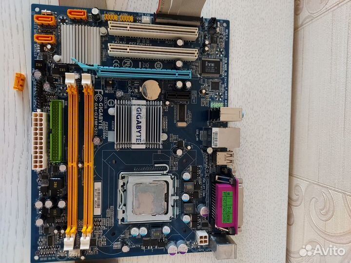 Материнская плата с процессором