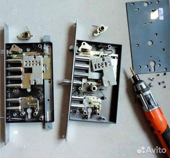 Вскрытие ремонт замена замка без повреждений 24/7