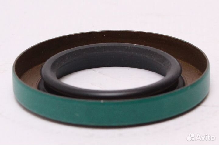 Сальник левого привода