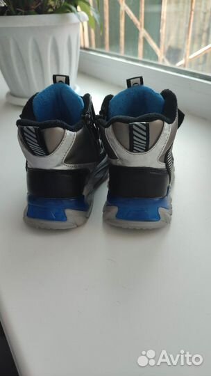 Ботинки демисезонные 26 размер