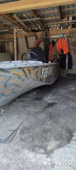 Лодка Воронеж с 2 мя моторами Нептун