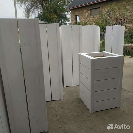 Кашпо уличное