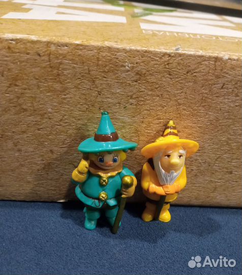 Игрушки из киндера волшебник Изумрудного города