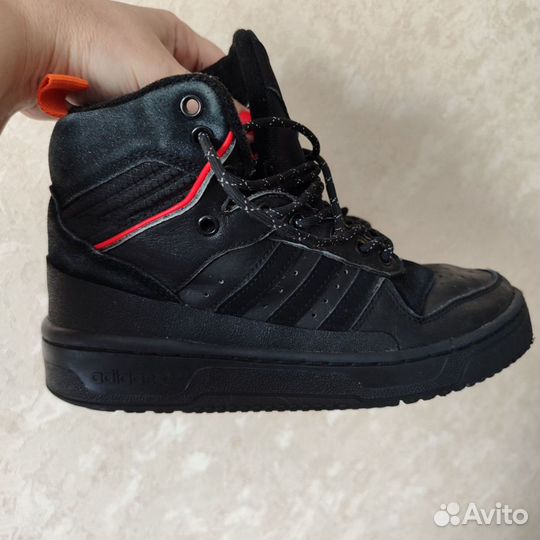 Ботинки adidas для мальчика