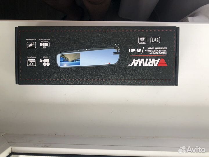 Зеркало видеорегистратор с камерой заднего вида