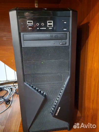 Системный блок и Монитор