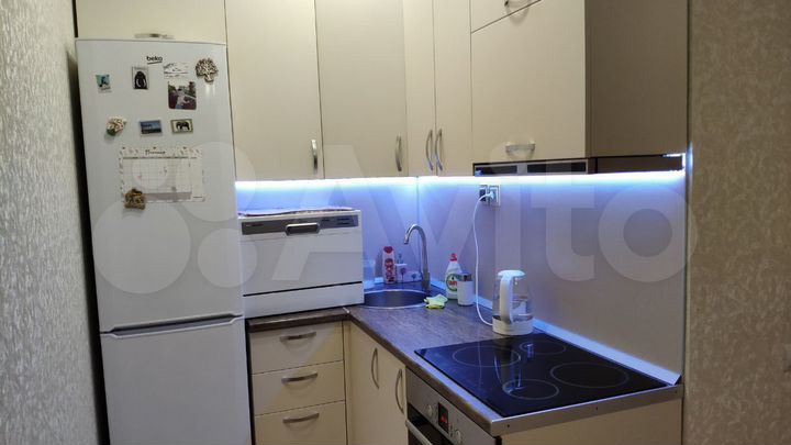 2-к. квартира, 49 м², 13/17 эт.