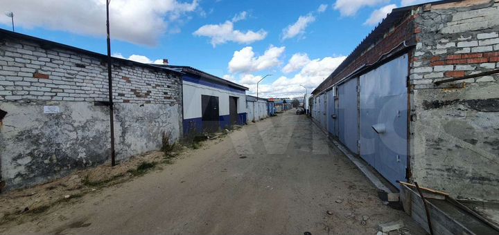 Гараж, > 30 м²