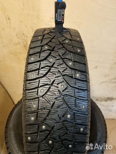 Bridgestone Blizzak Spike-02 185/65 R15 88T
