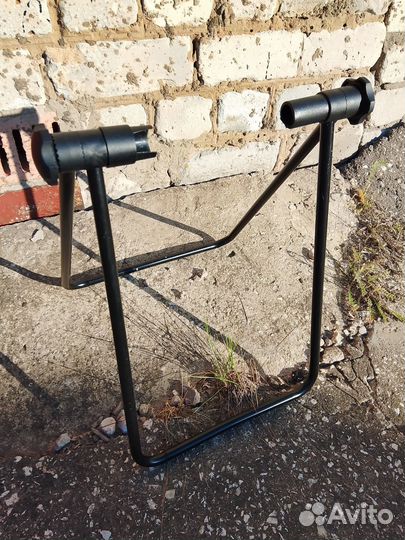 Стойка под ось велосипеда