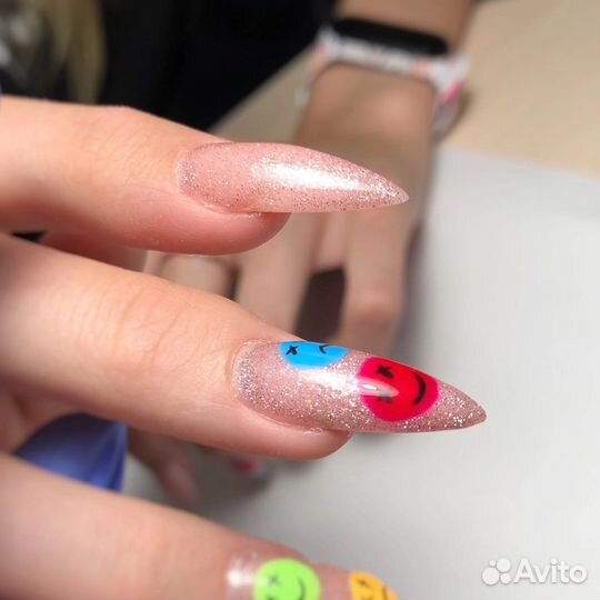 Наращивание ногтей