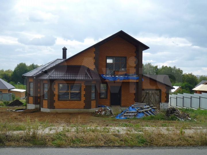 Дом 207,7 м² на участке 15 сот.