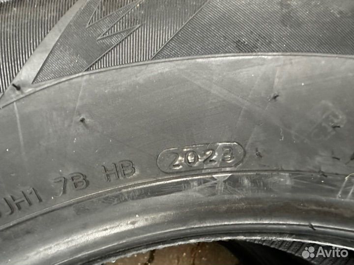 Hankook Winter i'Pike X W429A 225/65 R17 102T