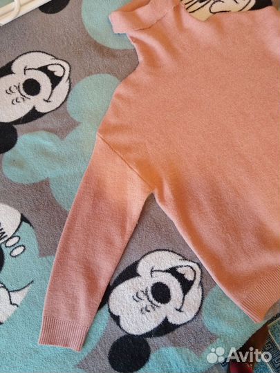 Свитер женский