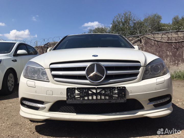 Капот mercedes w204