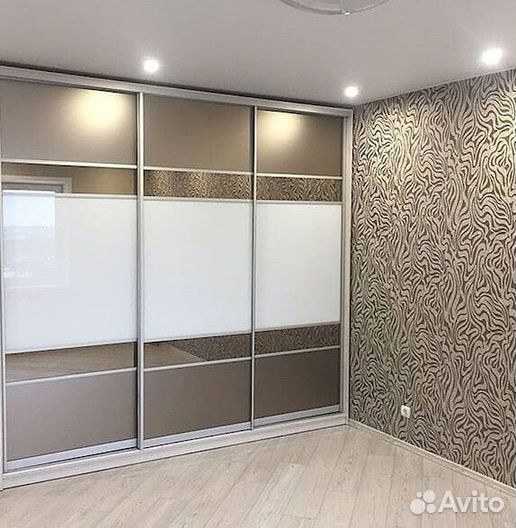 Угловой шкаф