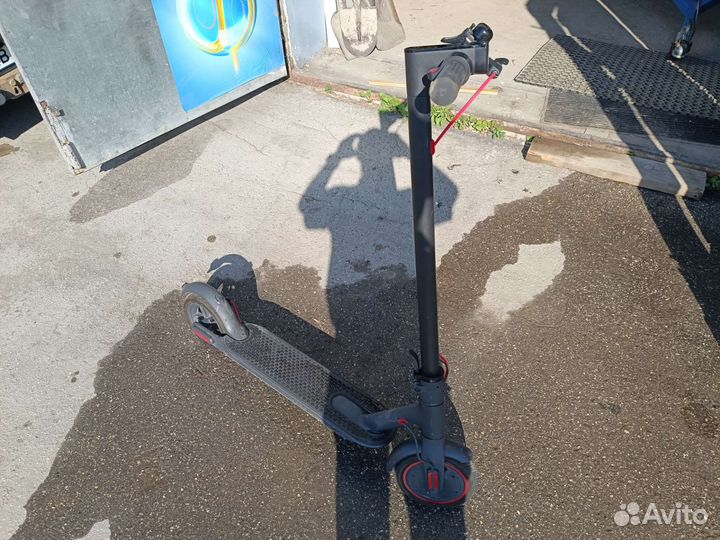 Электросамокат Xiaomi Mijia M365 Pro