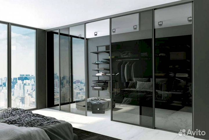 Стеклянная перегородка