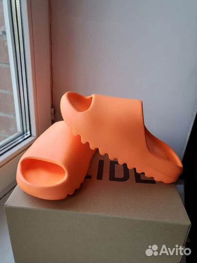 Тапки adidas Yeezy slide оригинал