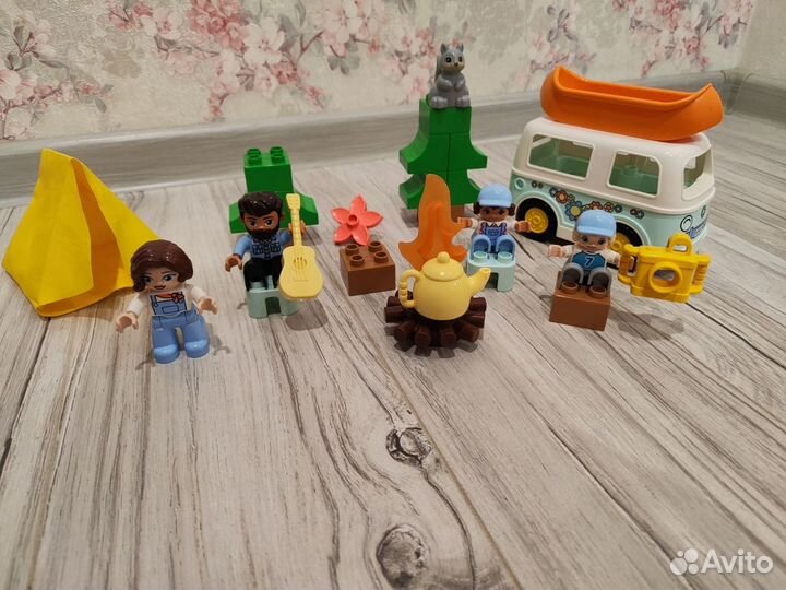 Lego duplo Семейное приключение на микроавтобусе