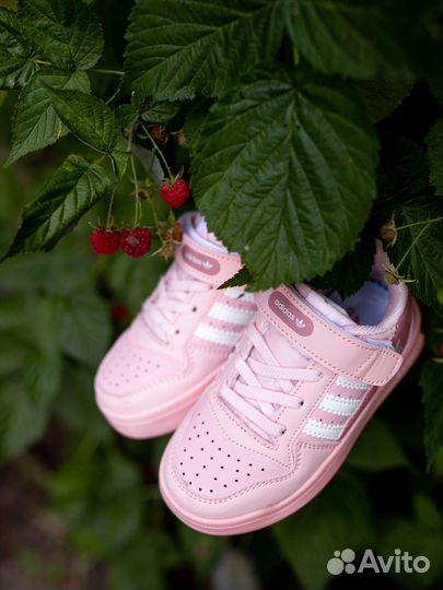 Кроссовки adidas детские