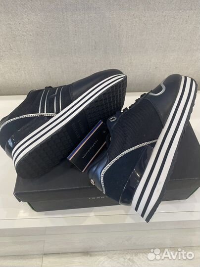 Кроссовки женские 38 размер Tommy Hilfiger