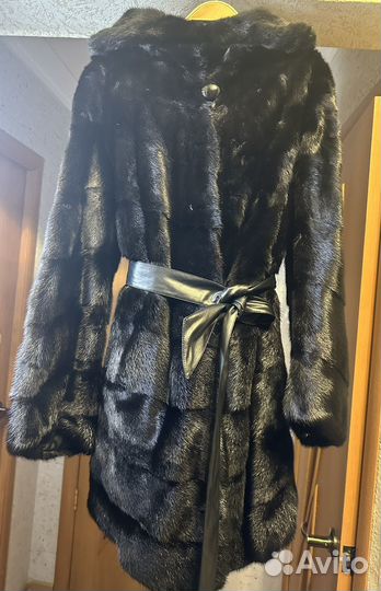 Шуба норковая с капюшоном
