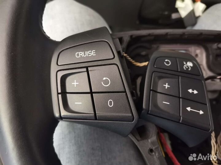 Руль Volvo, +airbag srs (целая)