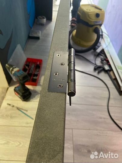 Дверь межкомнатная / двери в бетоне