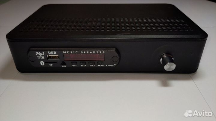 Аудиоусилитель 100 Вт с мультимедиа-системой