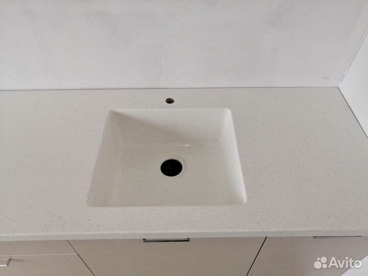 Столешница для кухни из искусственного камня