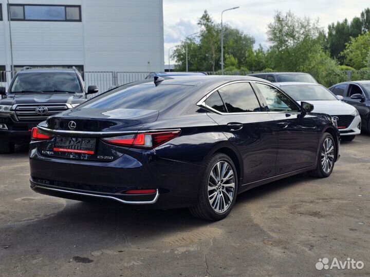 Аренда автомобиля с выкупом Lexus ES (рассрочка)