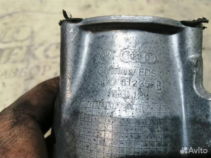 Кронштейн (сопут. товар) Audi A8 D3 4E 2004-2010